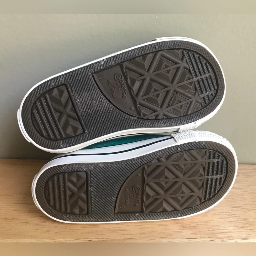 Converse Chuck Taylor Ox Low Sneaker Green Size: US Toddler 6 EUR 22 CM 13